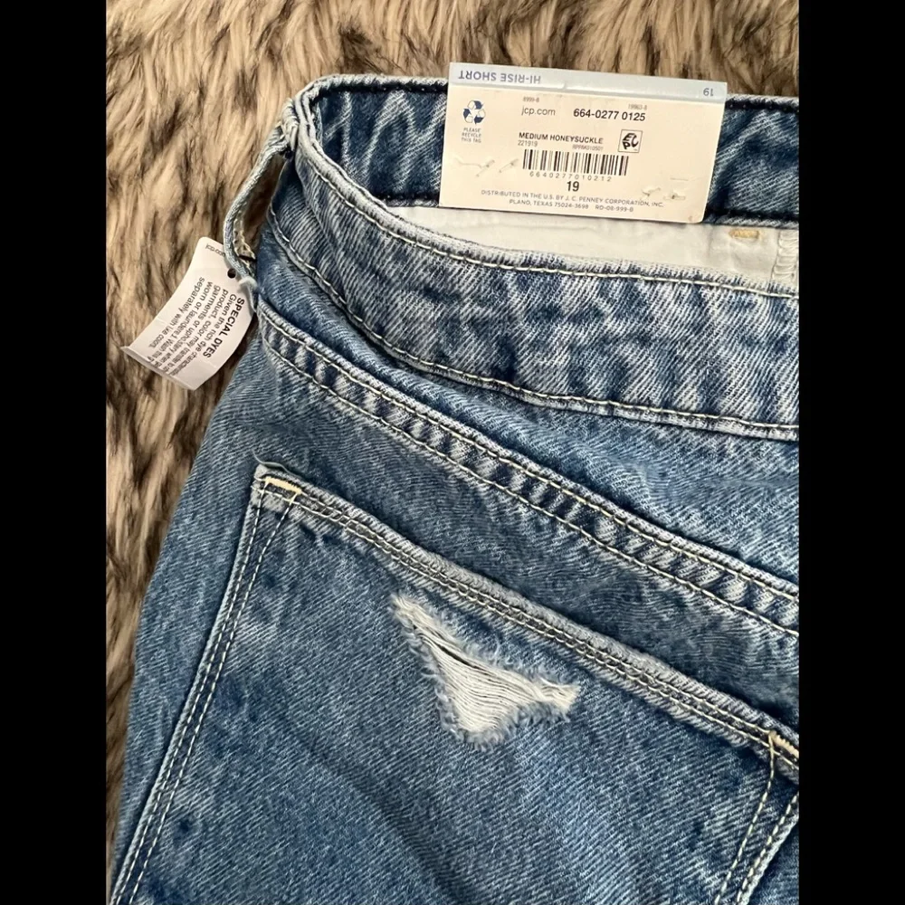 Arizona & Co Hi-Rise Shortie Shorts-Juniors NWT Size 19 - Picture 10 of 14